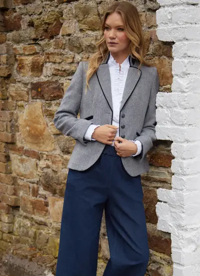 Bolvir Tweed Blazer Jacket in Navy Herringbone
